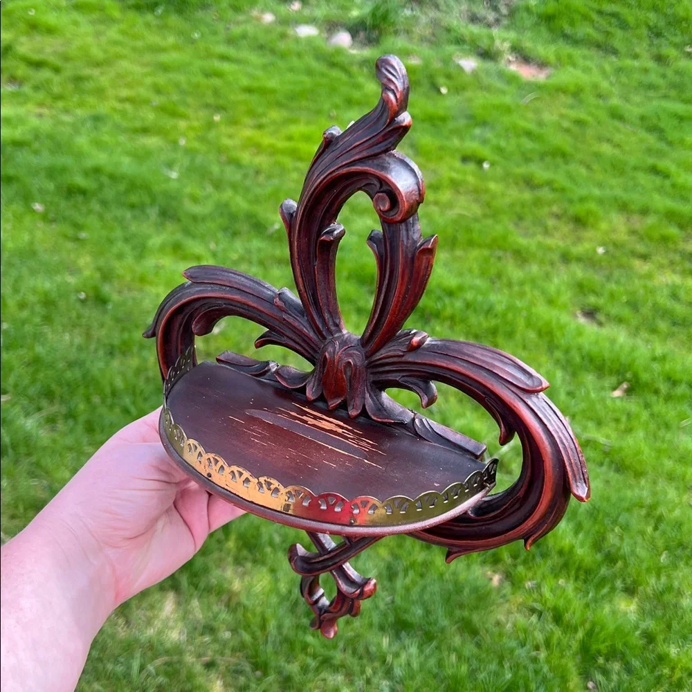 Vintage Durawood USA Ornate Wood Style Fleur-de-Lis Wall Shelf with Brass Edge